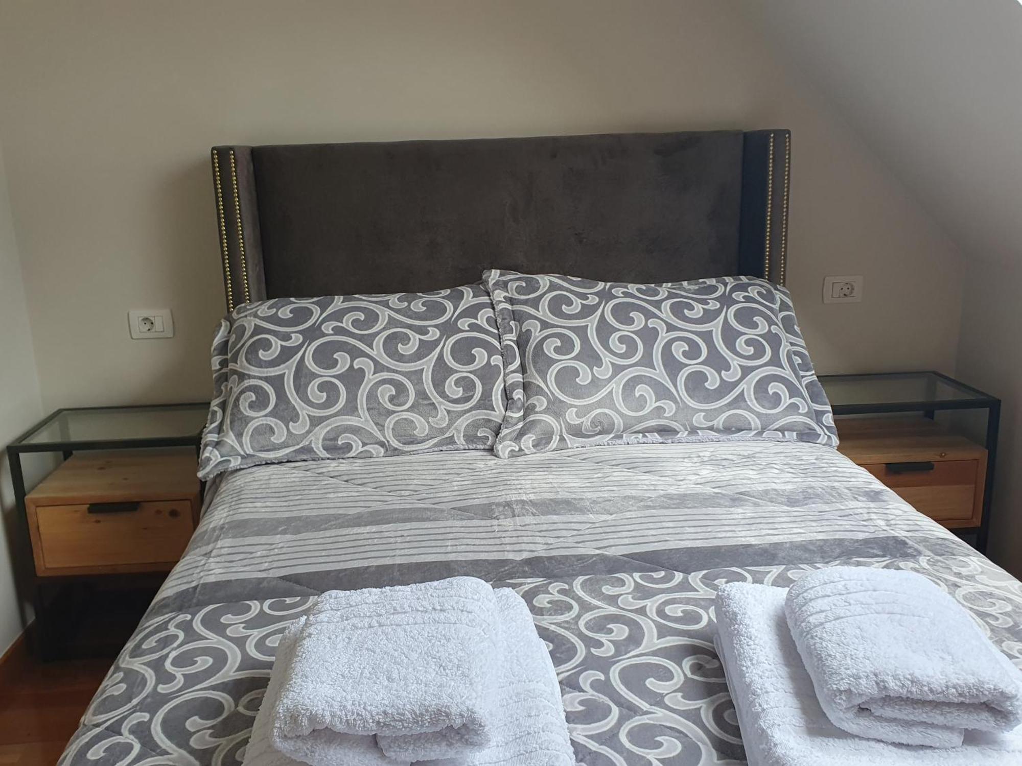 Arel Duplex Apartment Lugo Bagian luar foto